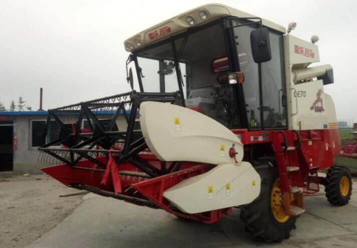 雷沃谷神ge604lz6e7型自走式谷物联合收割机