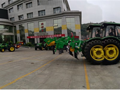 曲沃县满喜农业机械亮相临汾市农机新技术装备展示现场