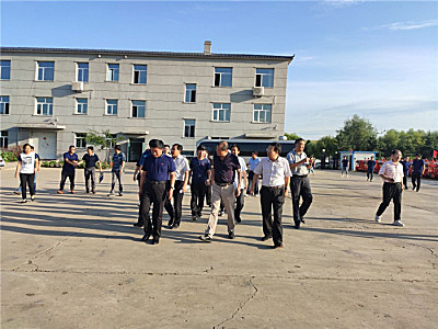 国家农业农村部、内蒙古自治区农牧业厅等领导莅临顺源农机