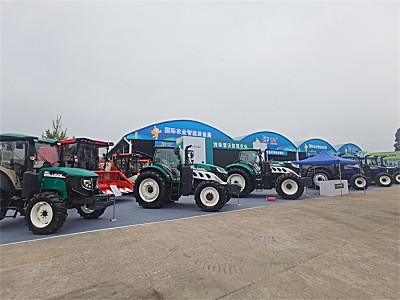 閃耀“農業奧林匹克” 濰柴雷沃智能農機亮相第30屆楊凌農高會