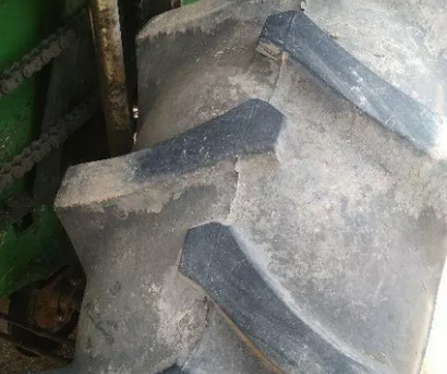 谷王TB60聯(lián)合收獲機