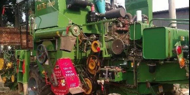 谷王TB60联合收割机