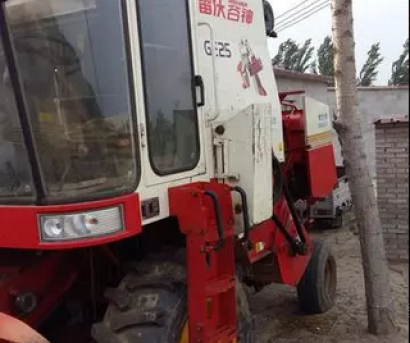 雷沃谷神GE25谷物收割機(jī)