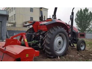 東方紅LX1000型拖拉機