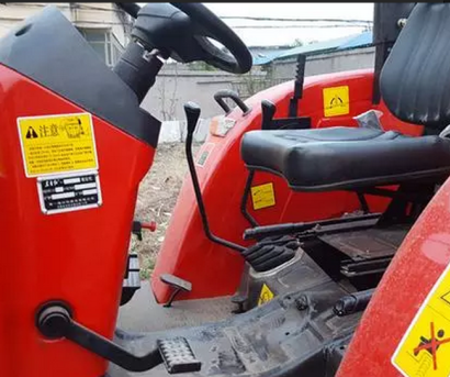 東方紅LX1000型拖拉機