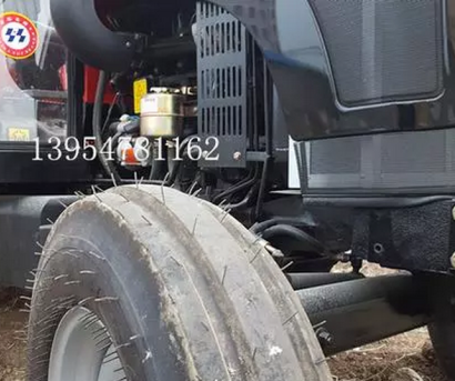 東方紅LX1000型拖拉機