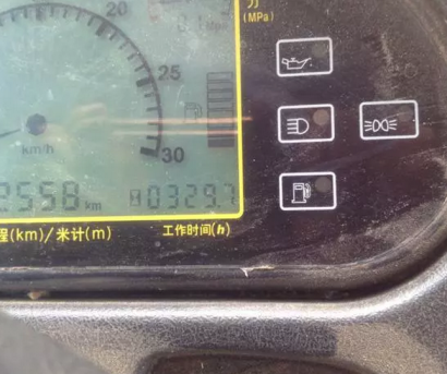 雷沃谷神GE25收割機(jī)