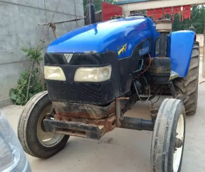 雷沃歐豹800B拖拉機(jī)