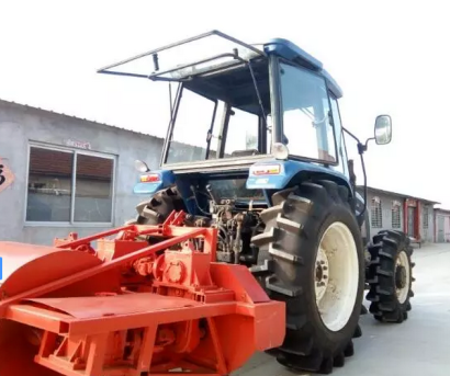 福田雷沃824拖拉機