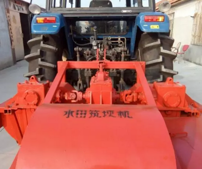 福田雷沃824拖拉機