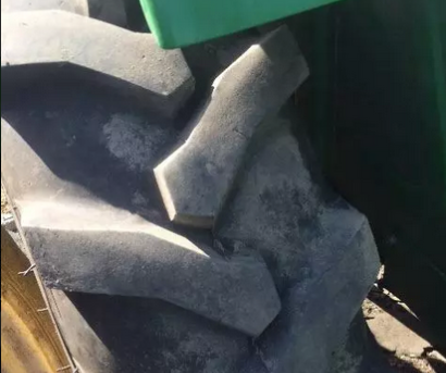 約翰迪爾324拖拉機(jī)