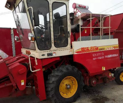 雷沃谷神CB03玉米收割機(jī)