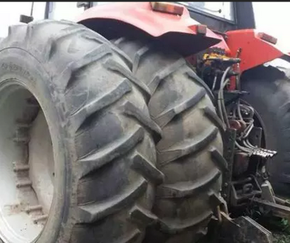 東方紅1804拖拉機(jī)