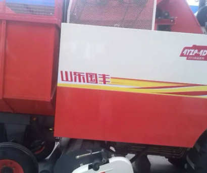 國(guó)豐4YZP-4D玉米收割機(jī)