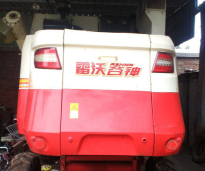雷沃谷神GE60收割機(jī)