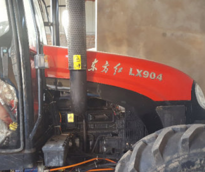 东方红LX904拖拉机