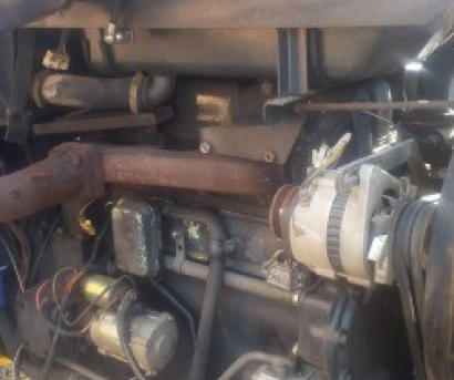 雷沃歐豹700拖拉機