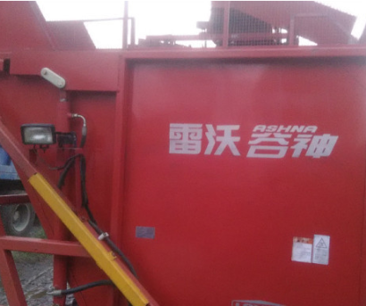 雷沃谷神CC03自走式玉米收割機(jī)