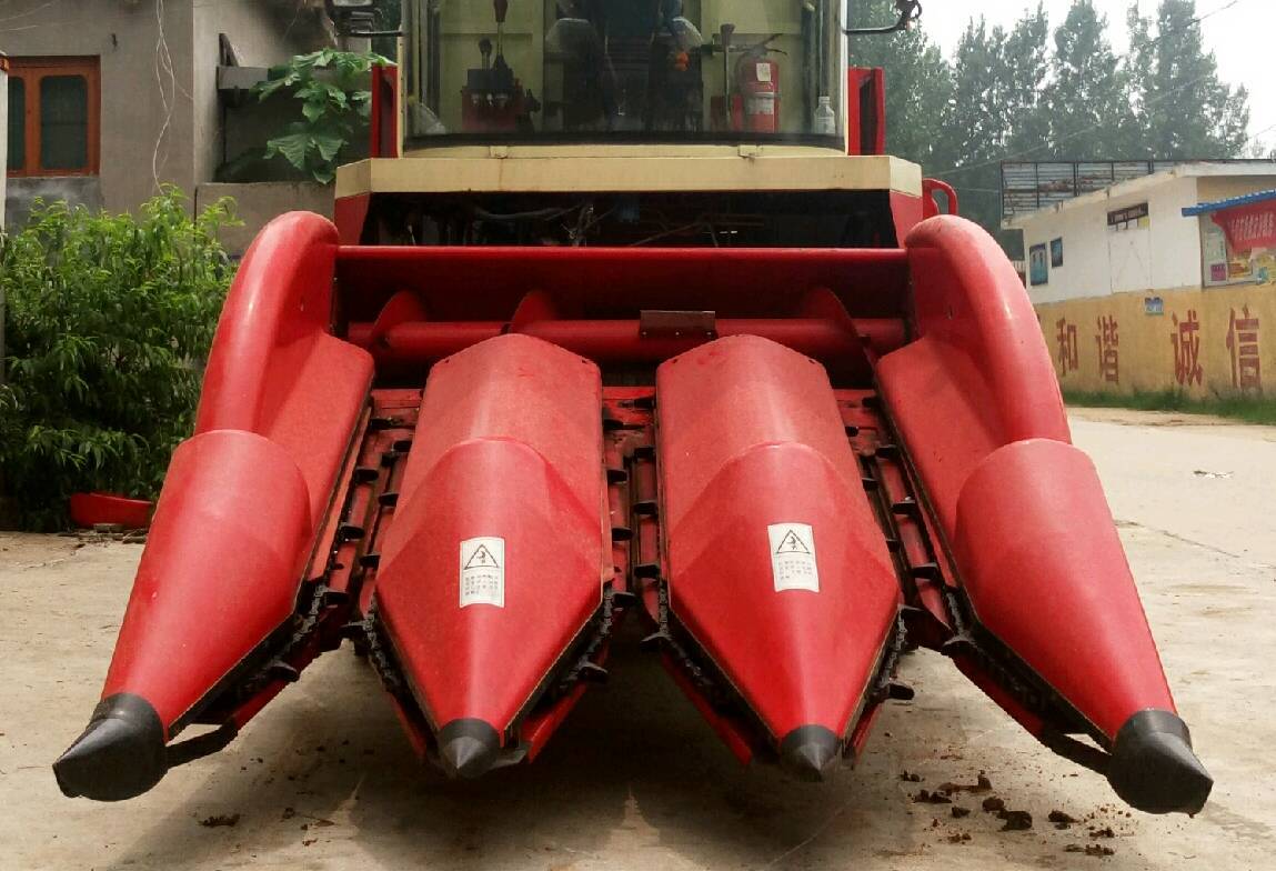 出售2015年中农博远4YZB-3玉米收割机