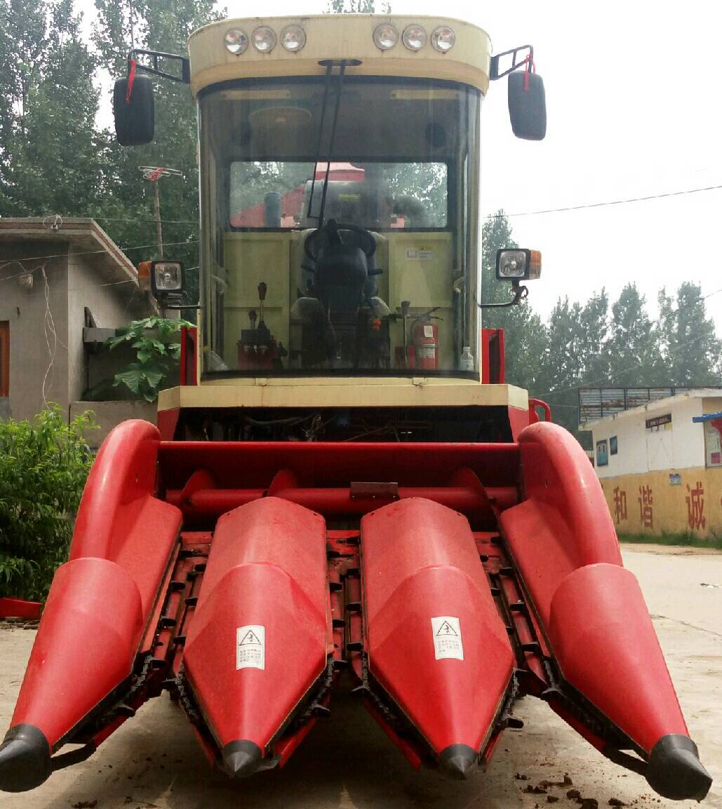 出售2015年中农博远4YZB-3玉米收割机
