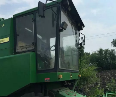 迪爾3080-A聯(lián)合收割機