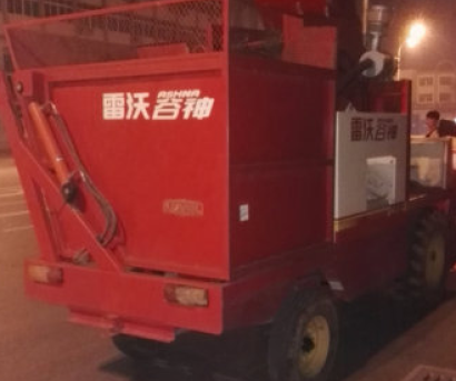 雷沃兩行玉米收