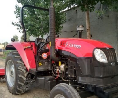 东方红LX1000拖拉机