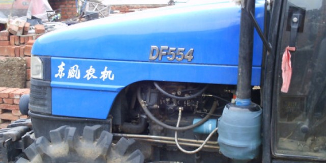 东风DF554拖拉机