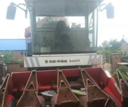 北京勇猛四行玉米收割機(jī)