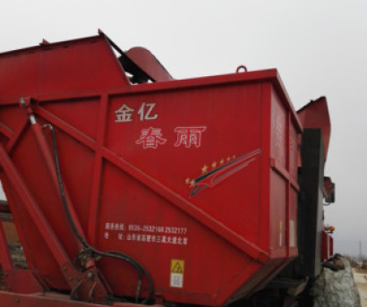 春雨四行玉米收割機(jī)