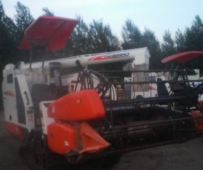 久保田688收割機(jī)