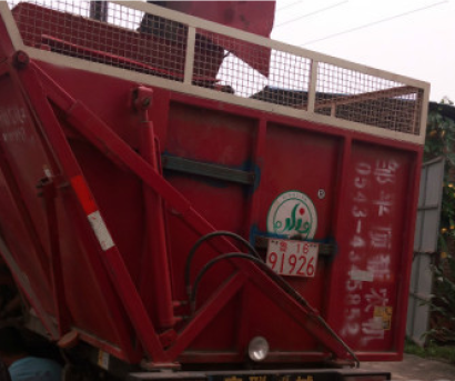 寧聯(lián)牌三行玉米收割機(jī)