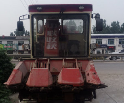 中聯(lián)三行玉米收割機(jī)