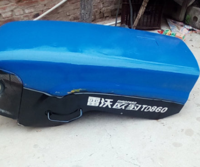 福田雷沃歐豹TD860拖拉機