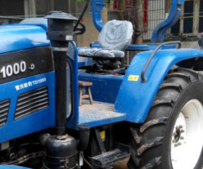 雷沃M1000D拖拉机