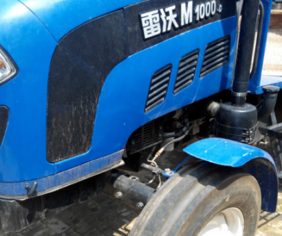 雷沃M1000D拖拉机