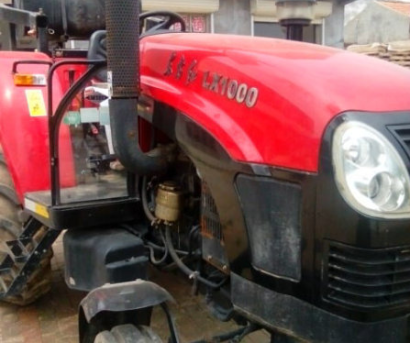 東方紅LX1000拖拉機(jī)
