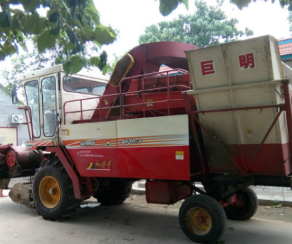 巨明三行玉米收割機(jī)
