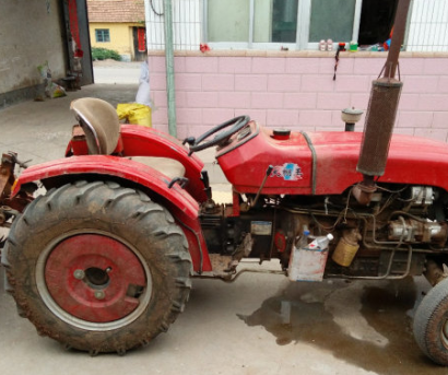 兗州山拖500拖拉機(jī)