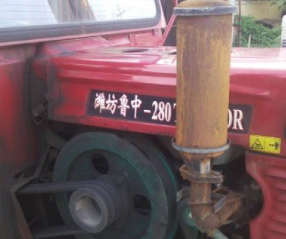 魯中牌280拖拉機(jī)