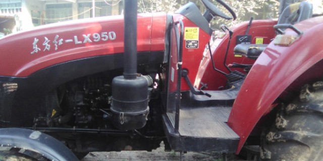东方红LX950拖拉机