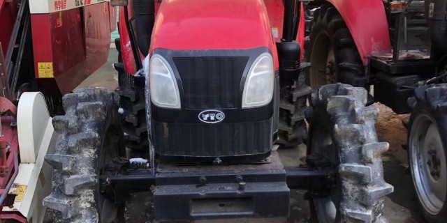 东方红MG704轮式拖拉机
