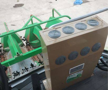 金大豐4YZP-4玉米收獲機(jī)