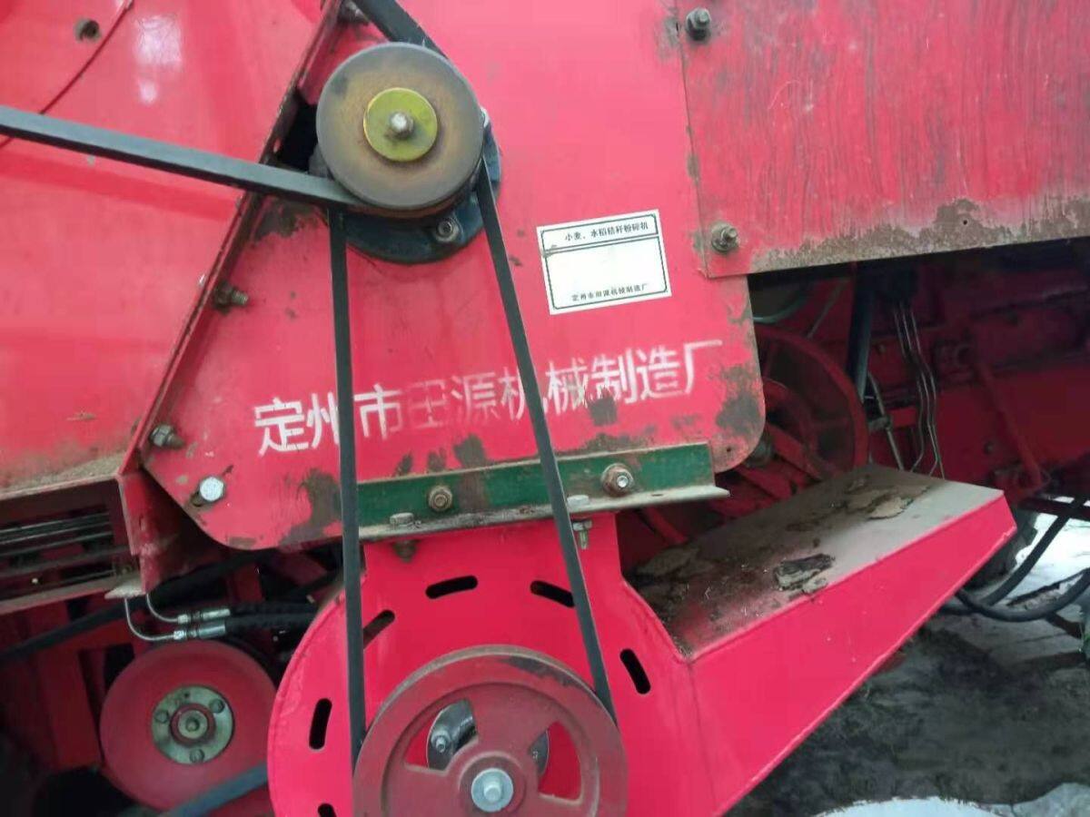 福田雷沃8848收麦机