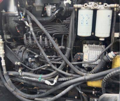 東方紅LF1504動力換擋拖拉機