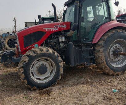 東方紅LF1504動力換擋拖拉機