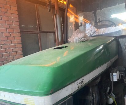 約翰迪爾720拖拉機
