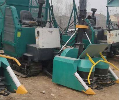 科樂(lè)收4QZL-1600型履帶自走式青儲(chǔ)機(jī)