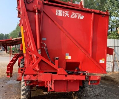 雷沃谷神CC04(4YZ-4Q）莖穗兼收玉米收獲機