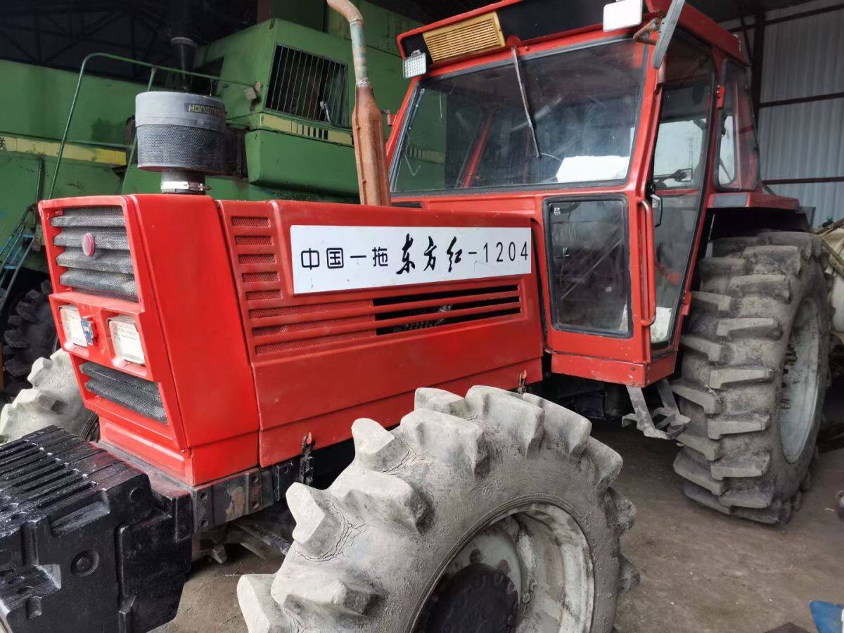 东方红1204拖拉机